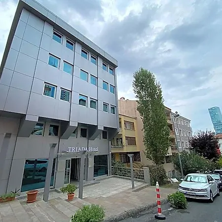Triada Gayrettepe מלון