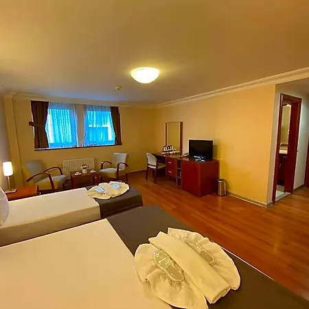 Triada Gayrettepe Hotel