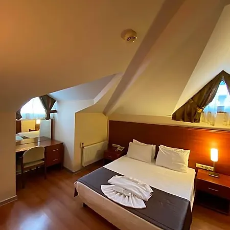 Triada Gayrettepe Hotel
